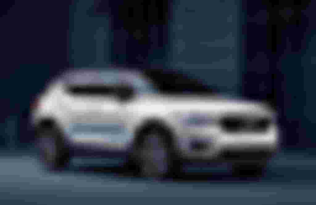 Volvo XC40: Thách thức Audi Q3 - Hình 1
