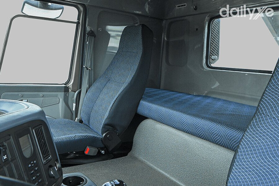 Ghế ngồi và ghế dài nằm đem lại thoải mái và êm ái