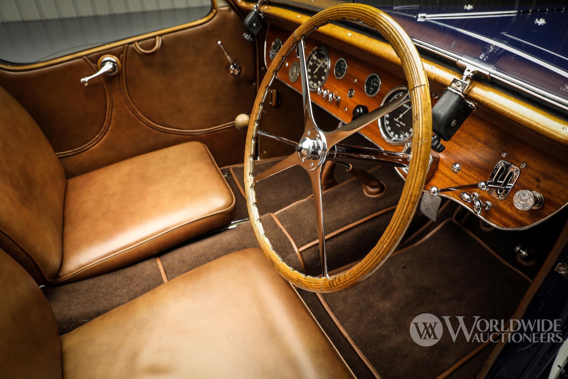 Details more than 113 bugatti royale interior latest