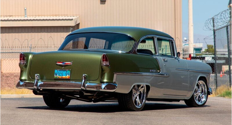 xe-co-chevrolet-bel-air-66-tuoi-sau-phuc-che-dep-bong-bay-va-manh-toi-525-ma-luc