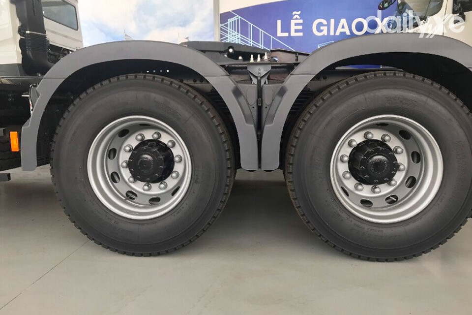 Kích thước lốp xe to lớn
