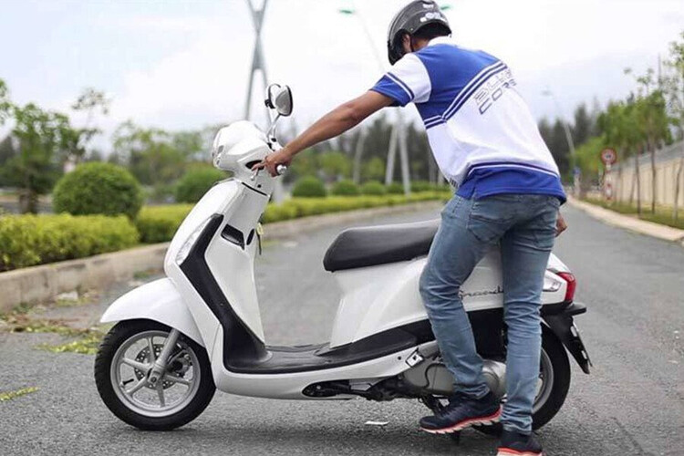 khởi động xe thường xuyên khởi động xe thường xuyên