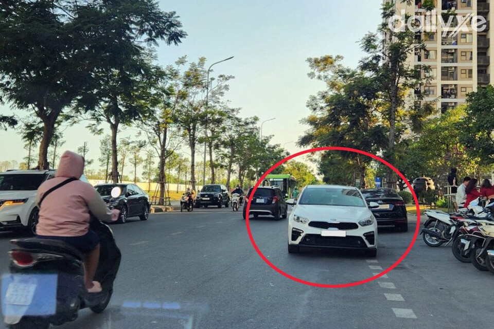 Mức phạt khi ô tô đi ngược chiều