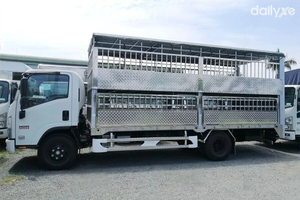 Xe Tải Isuzu NQR75LE4 4 Tấn Chở Gia Súc Xe Tải Isuzu NQR75LE4 4 Tấn Chở Gia Súc