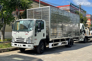Xe Tải Isuzu NQR75ME4 4 Tấn Chở Gia Cầm Xe Tải Isuzu NQR75ME4 4 Tấn Chở Gia Cầm