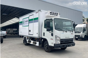 Xe Đông Lạnh Isuzu QMR77HE4A 2 Tấn Xe Đông Lạnh Isuzu QMR77HE4A 2 Tấn