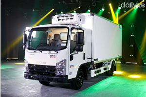 Xe Tải Isuzu QLR77FE5B Cabin Sát-xi Xe Tải Isuzu QLR77FE5B Cabin Sát-xi