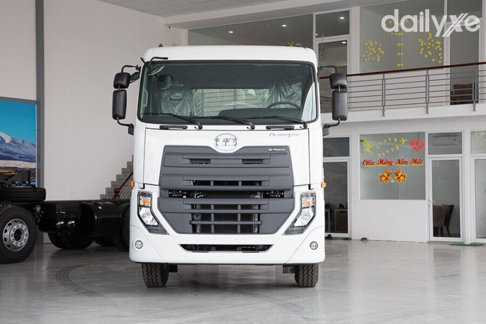 Mặt cabin hiện đại, thể hiện tính khí động học