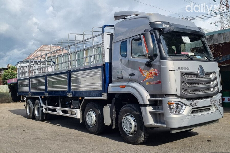 Xe Tải Thùng Howo nhập khẩu trực tiếp từ Trung Quốc là dòng xe tải hạng nặng