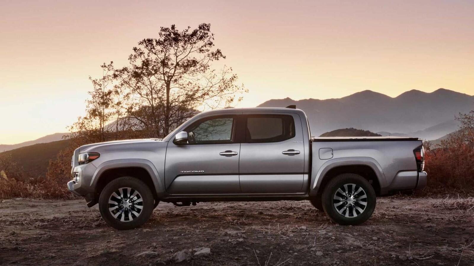 Xem trước bán tải Toyota Tacoma 2020 mới trước ngày ra mắt đối thủ đáng gờm Ford Ranger - Hình 2