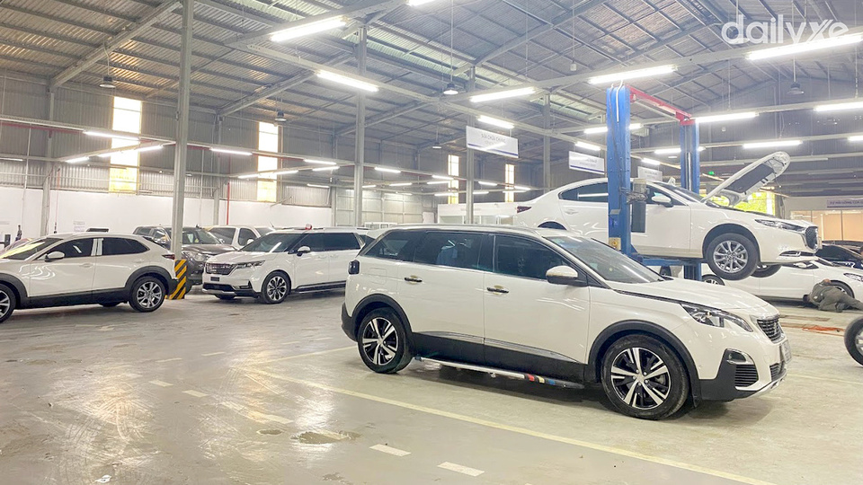 Khu xưởng dịch vụ hiện đại tại Mazda Bạc Liêu