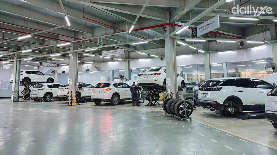 Khu vực xưởng dịch vụ của đại lý Mazda Bắc Ninh