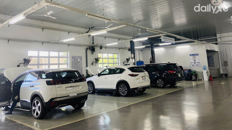 Xưởng dịch vụ tại Mazda Từ Sơn
