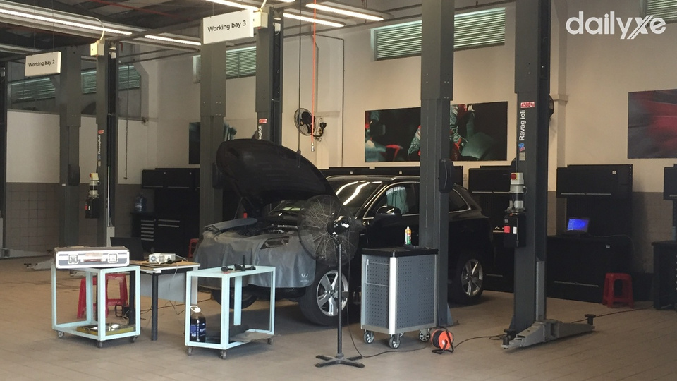 Xưởng dịch vụ hiện đại