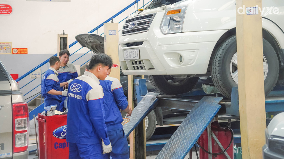 Xưởng dịch vụ của đại lý Ford Thủ Đô