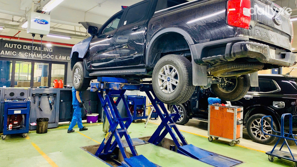 Xưởng dịch vụ của đại lý Ford Vinh