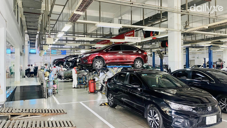 Khu vực bảo dưỡng và sửa chữa tại Honda Ôtô Hà Đông
