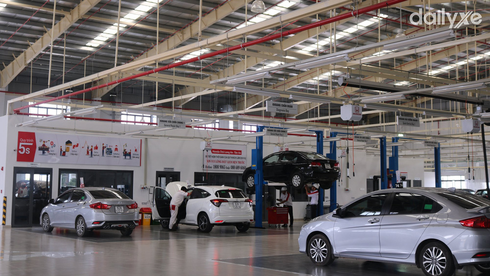 Khu vực xưởng dịch vụ tại Honda Ôtô Long An – Tân An