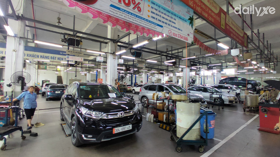 Xưởng dịch vụ tại Honda Ô tô Mỹ Đình