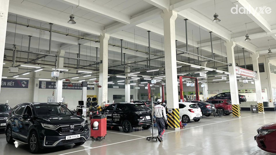 Xưởng dịch vụ của Honda Ôtô Việt Trì