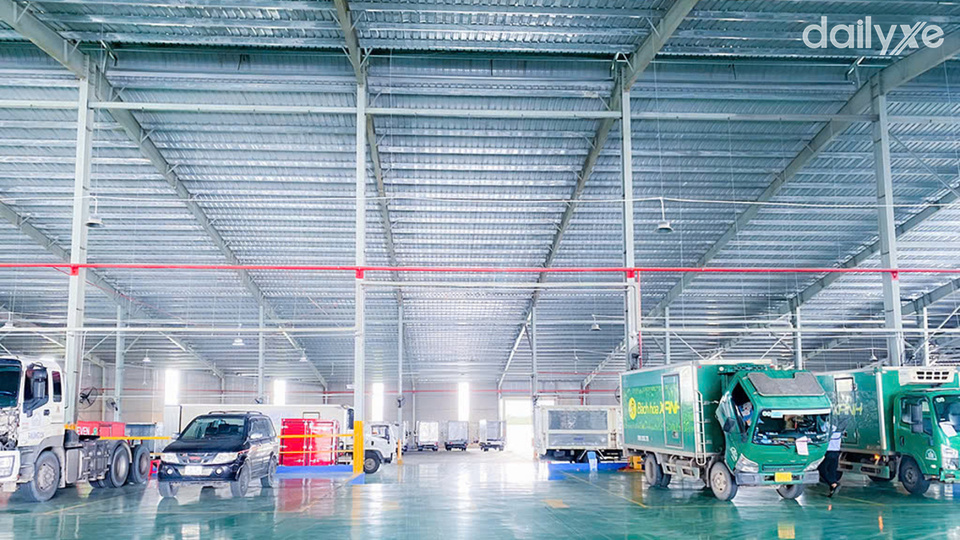 Xưởng dịch vụ có quy mô lớn, rộng rãi của đại lý Isuzu Tân Phú