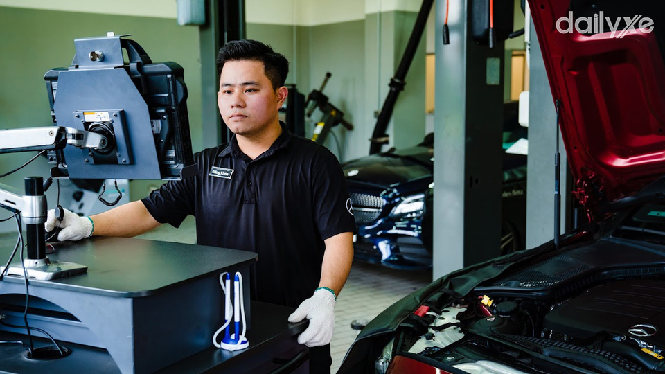 Xưởng dịch vụ và bảo dưỡng xe tại Mercedes Thuận An