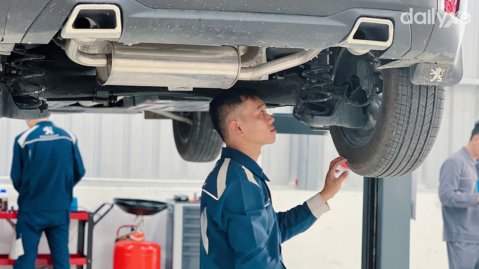 Xưởng dịch vụ của đại lý Peugeot Bến Tre
