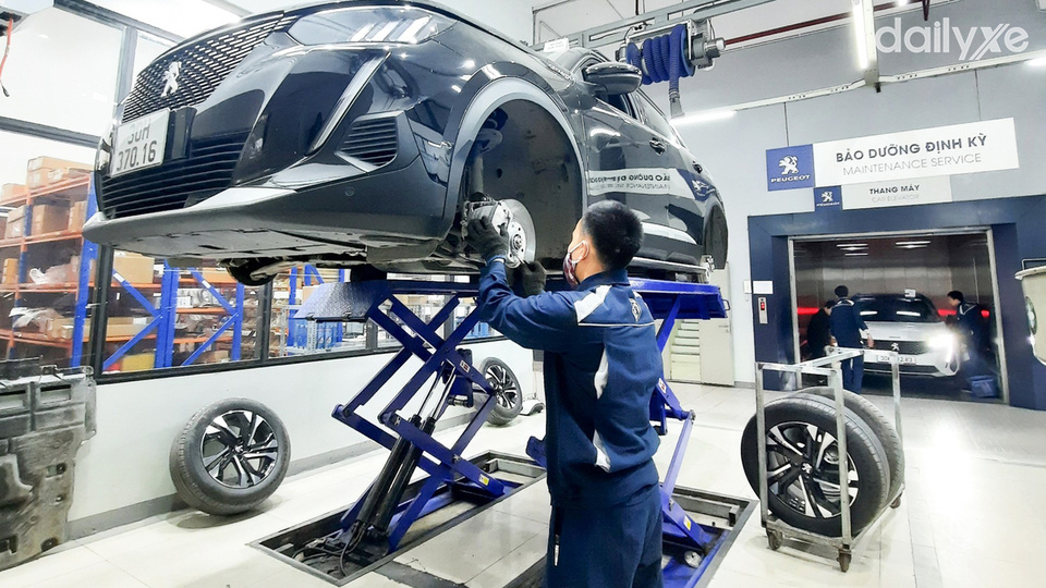 Xưởng dịch vụ của đại lý Peugeot Giải Phóng