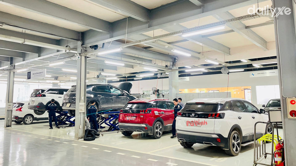 Xưởng dịch vụ của đại lý Peugeot Vinh