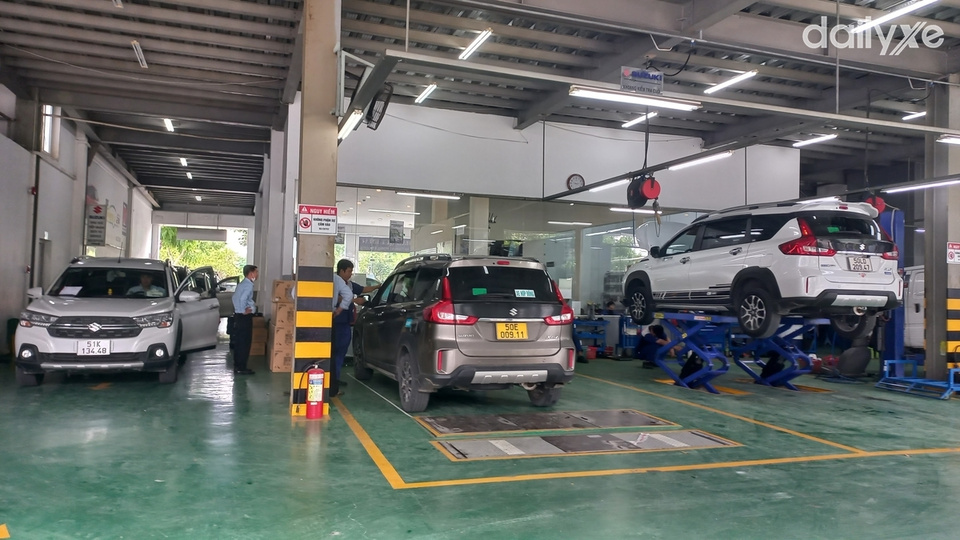 Xưởng dịch vụ của showroom Suzuki Hồng Phương