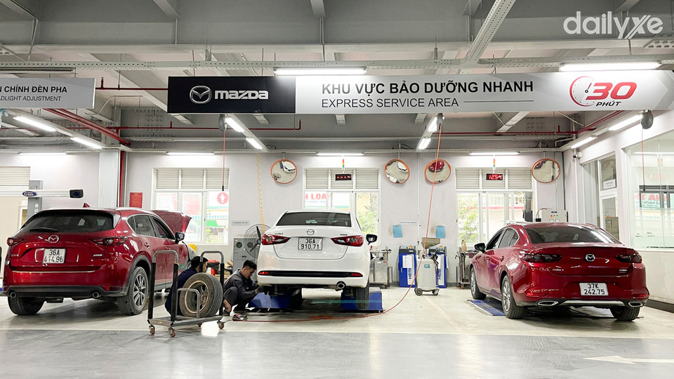 Khu vực xưởng dịch vụ của showroom Mazda Thanh Hóa