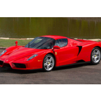 Ferrari Enzo giá hơn 3,5 triệu USD hóa 'sắt vụn' vì đưa một đại gia lái thử
