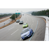 Hyundai phủ nhận ngừng sản xuất động cơ truyền thống để chuyển sang xe điện